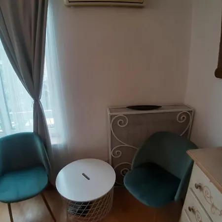 Luxury Piata Romana Center * Bükreş